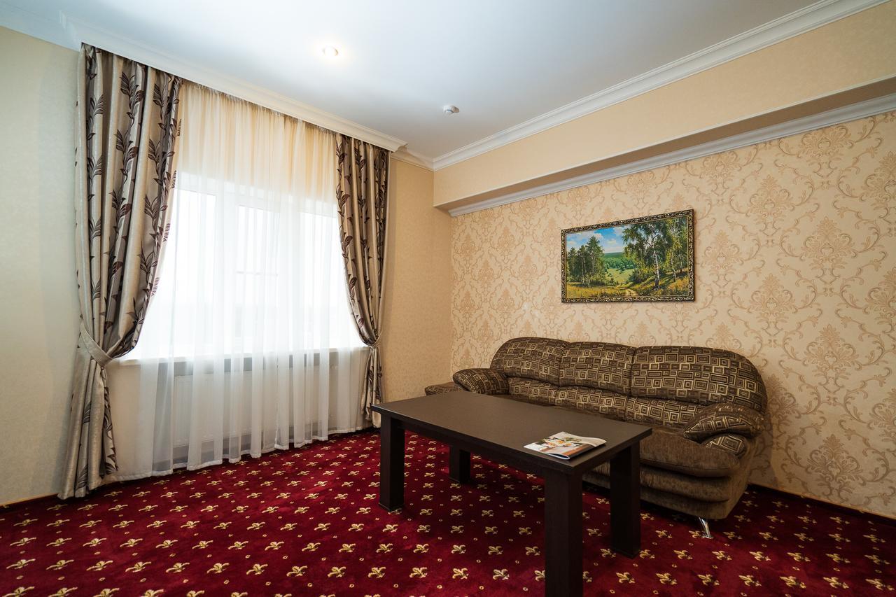 Mask Business Hotel Pyatigorsk Exterior photo